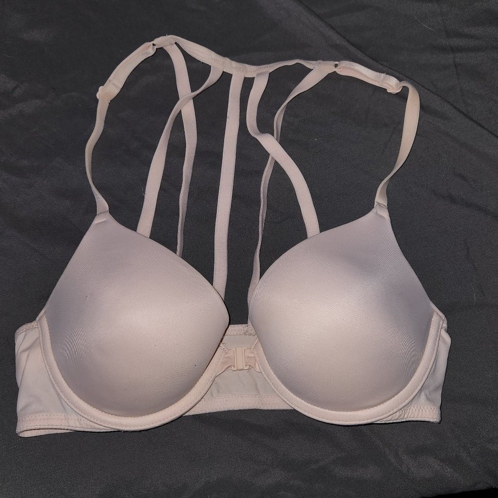Copy❣️PINK Victoria's Secret Pink front clasp, wire push up bra 34B